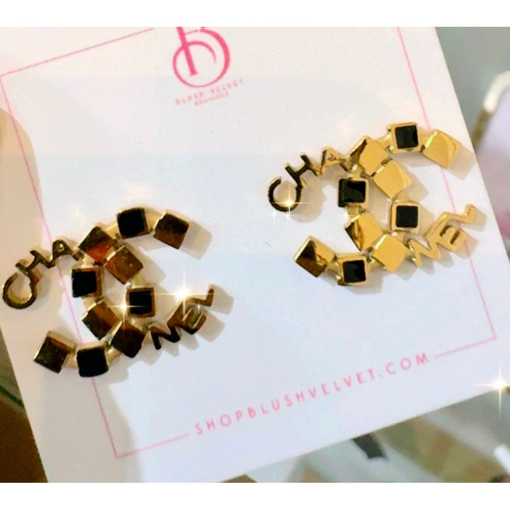 C Classy Box Studs