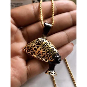 Black Queen Necklace