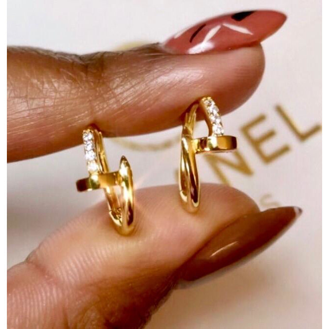 Nila Nail Huggie Earrings