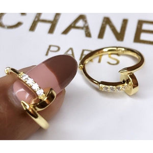 Nila Nail Huggie Earrings